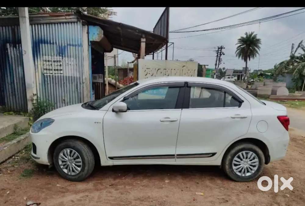 Maruti Suzuki Dzire 2018 Petrol 65000 Km Driven