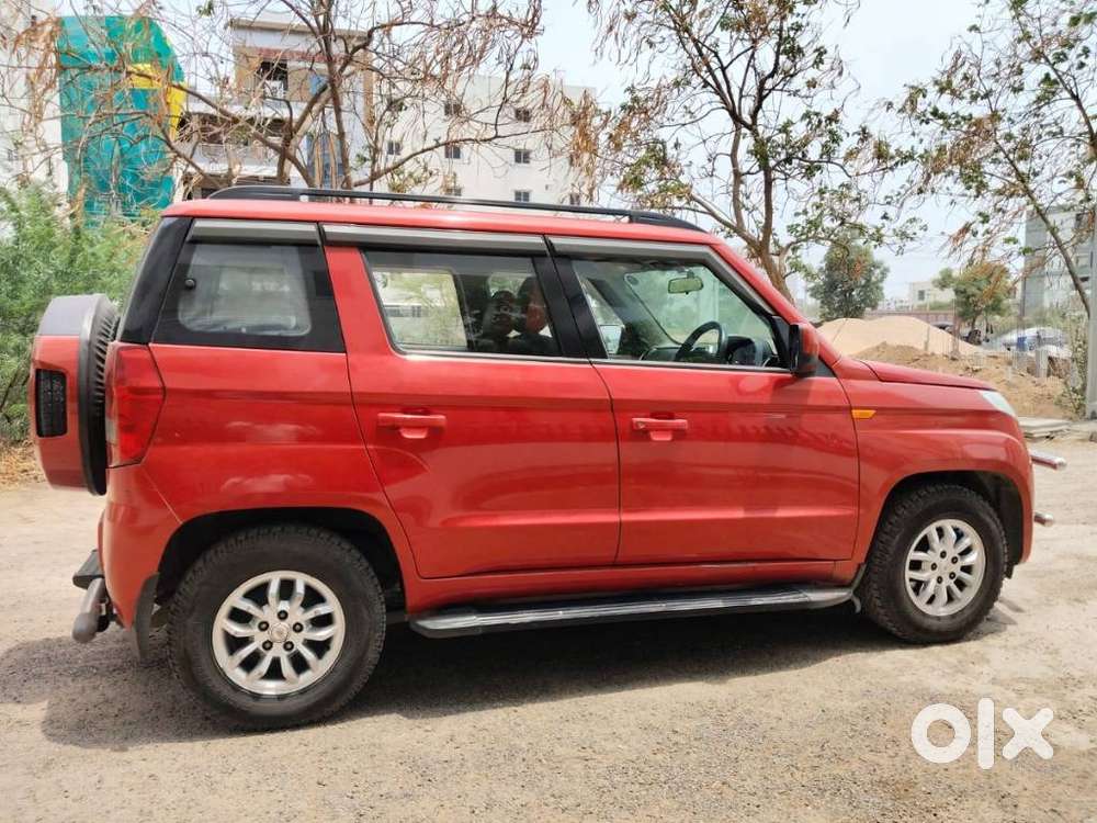Mahindra Tuv 300 T8 Amt (automatic), 2017, Diesel