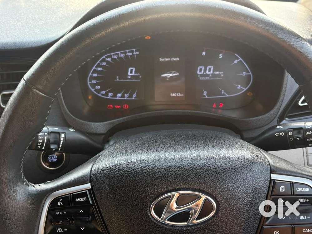 Hyundai Verna 2022 Diesel Well Maintained