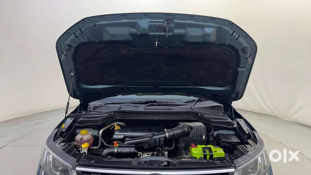 Mahindra Xuv300 W8 Option, 2019, Petrol