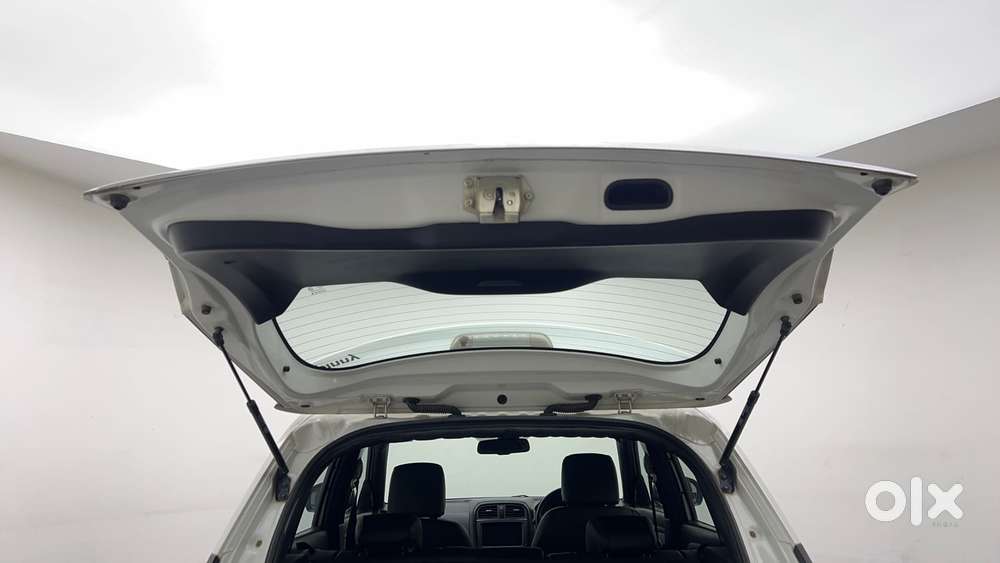 Maruti Suzuki Vitara Brezza 1.5 Zxi Plus At, 2020, Petrol