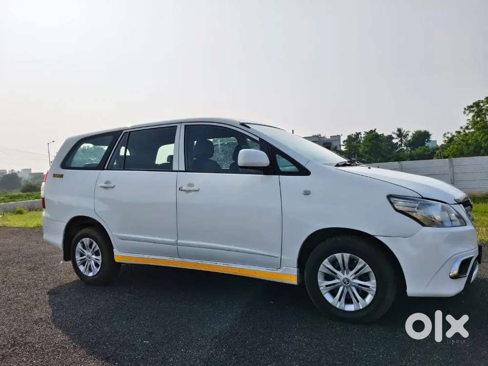 Toyota Innova 2.5 Gx 2015