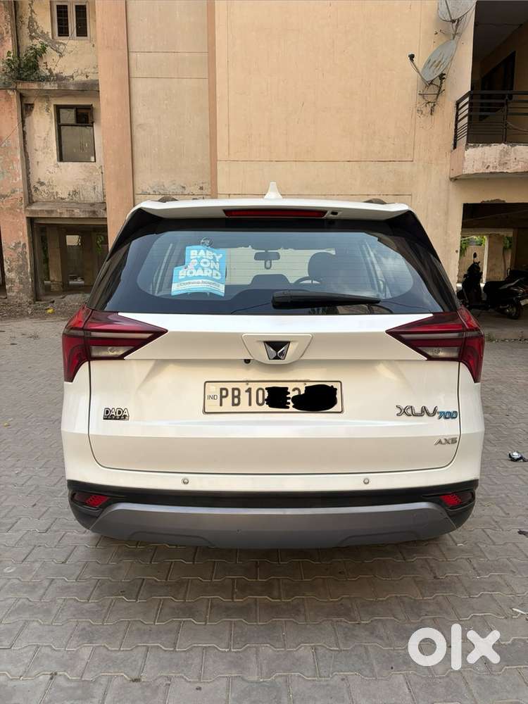 Mahindra Xuv700 Ax5 At Petrol 2022