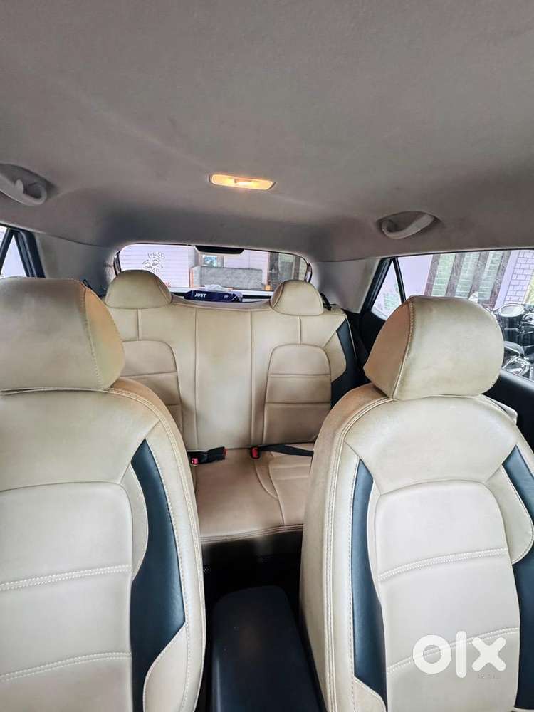 Hyundai Petrol Manual 2021