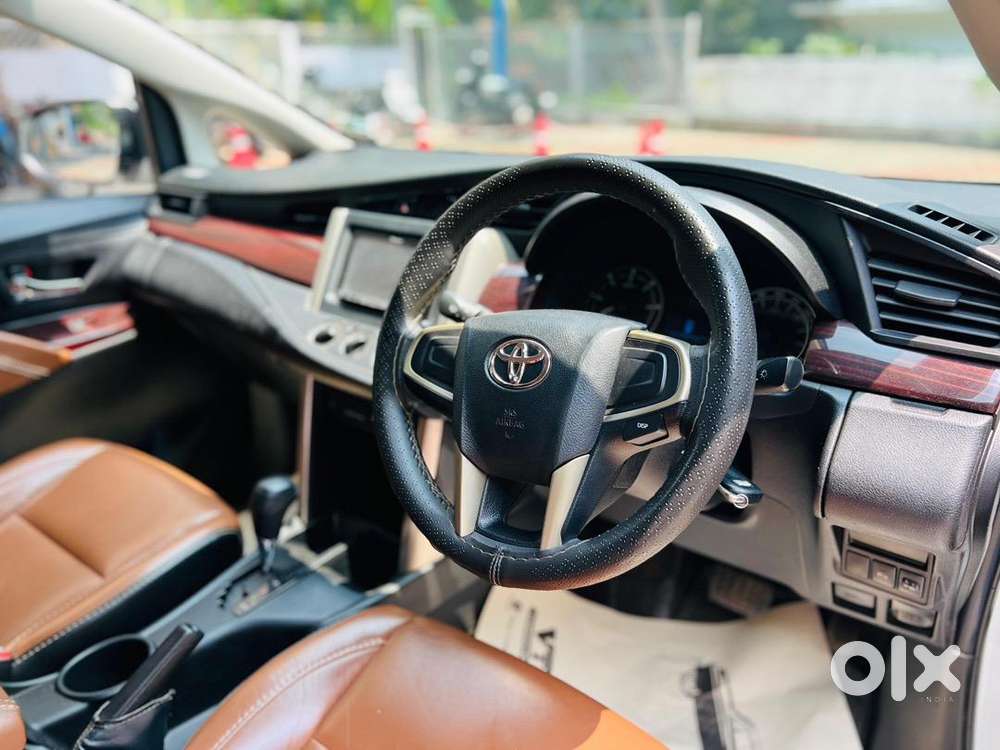 Toyota Innova Crysta