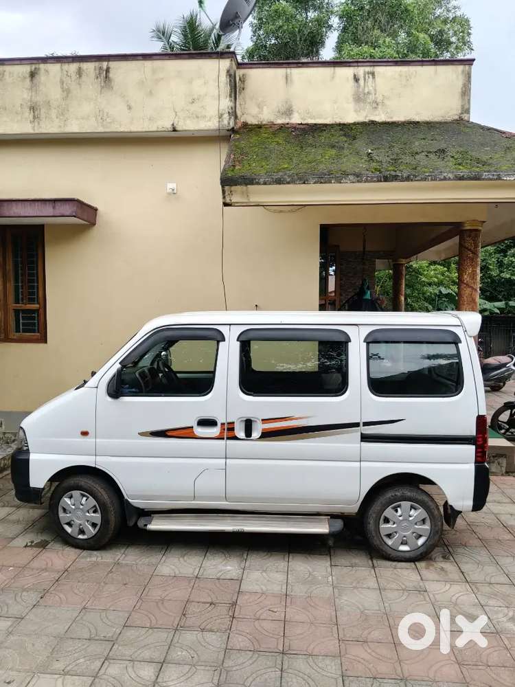 Maruti Suzuki Eeco 2016 Petrol Well Maintained