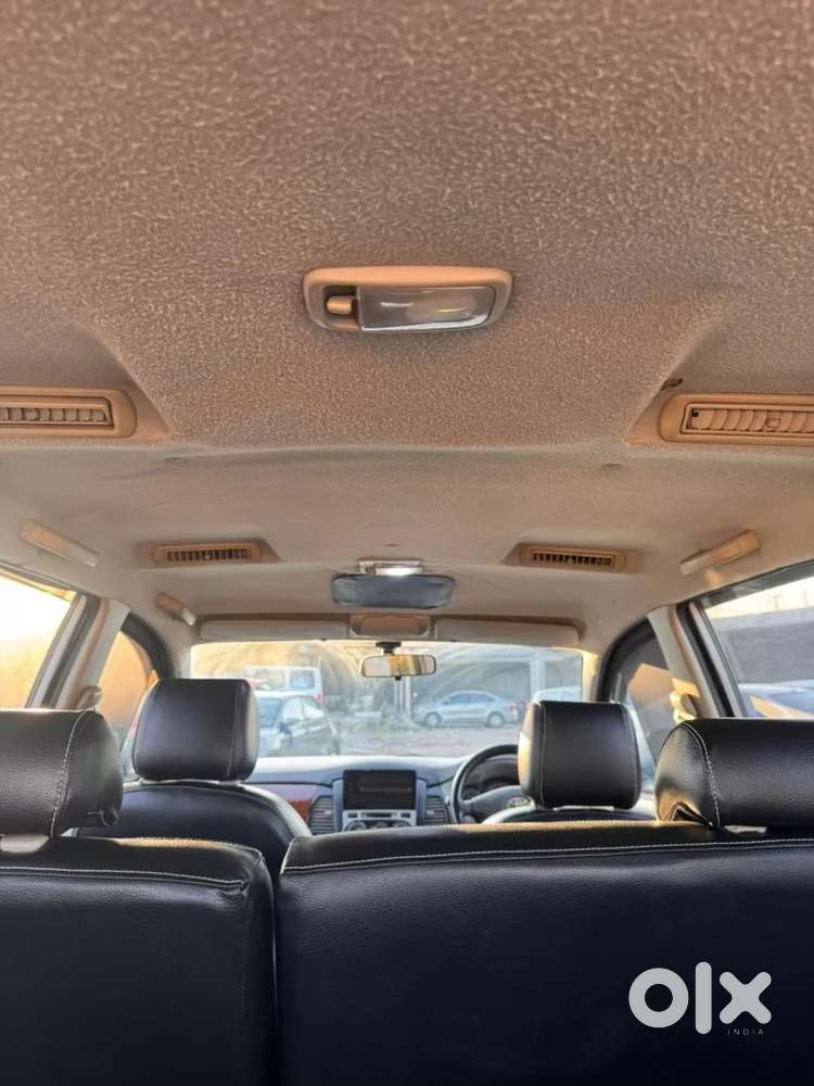 Toyota Innova, 2009, Petrol