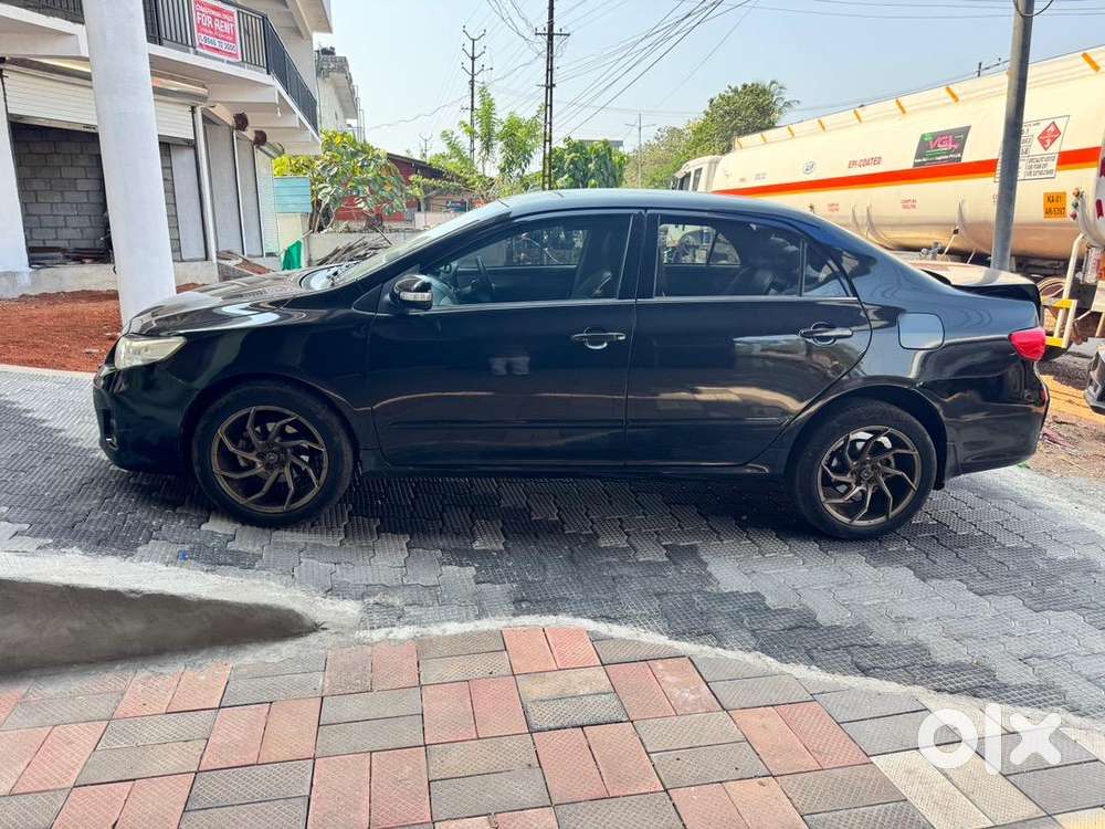 Toyota Corolla Altis 2012 Diesel Well Maintained