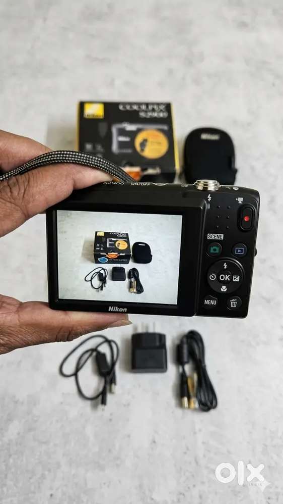 Nikon Coolpix S2900 (20.1 MP) – Hardly Used, Complete Box Kit