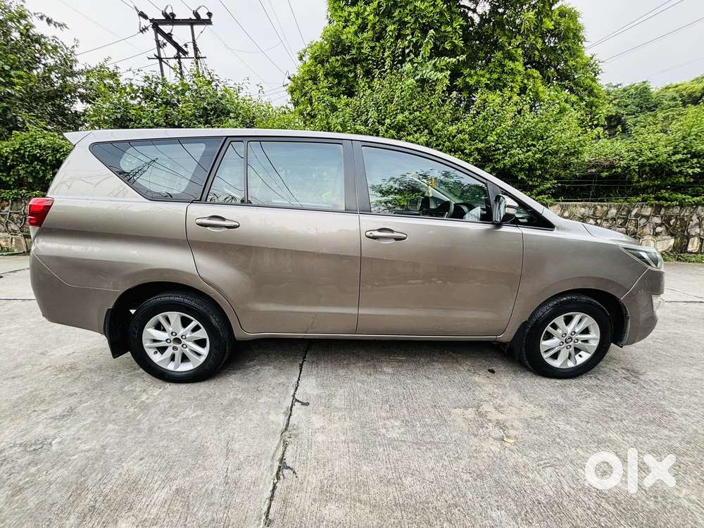 Toyota Innova Crysta 2.4 G Plus Mt, 2017, Diesel