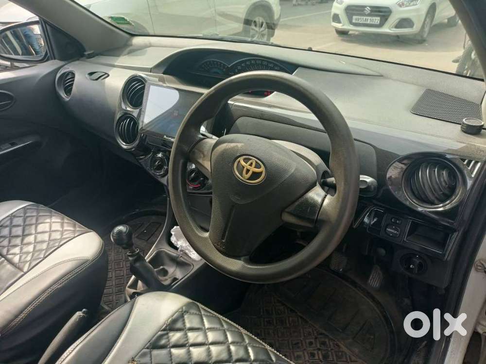Toyota Etios Cross 1.2l G, 2015, Petrol