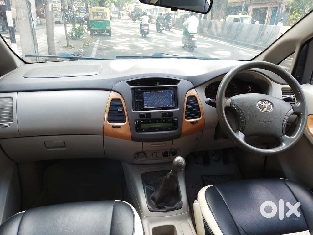 Toyota Innova 2.5 Vx 8 Str Bs-iii, 2010, Diesel
