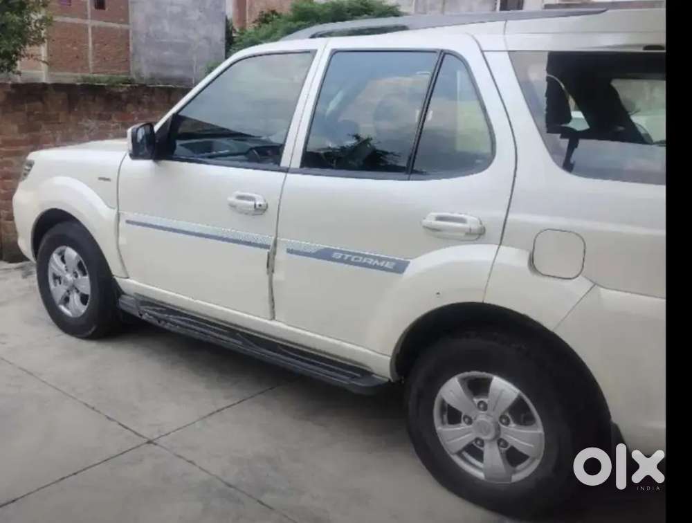 Tata Safari Storme
