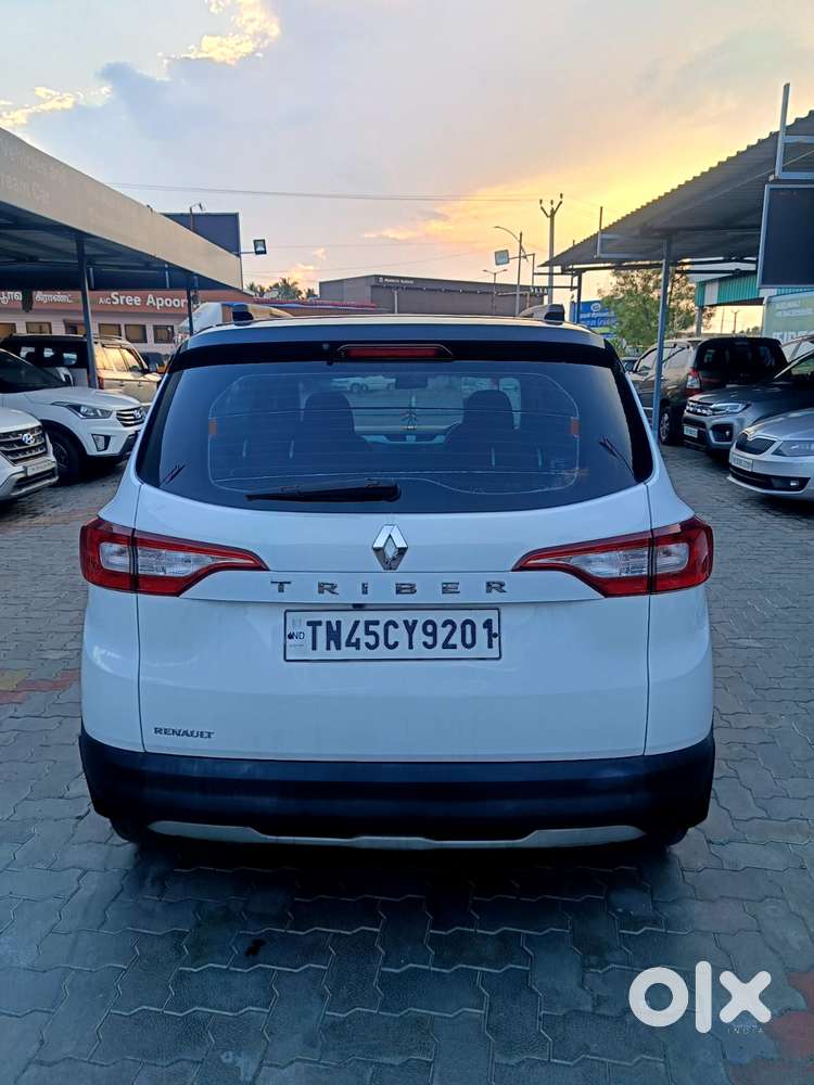 Renault Triber Rxz, 2022, Petrol