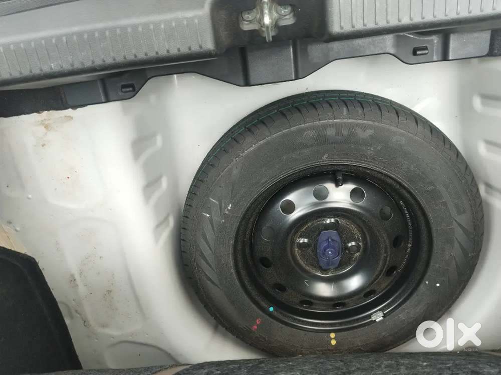 Maruti Suzuki Dzire 2023 Petrol 35000 Km Driven