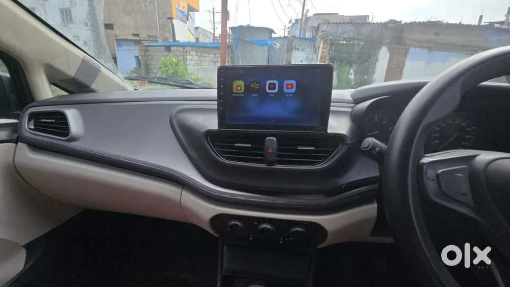 Tata Altroz Xe Petrol 2021