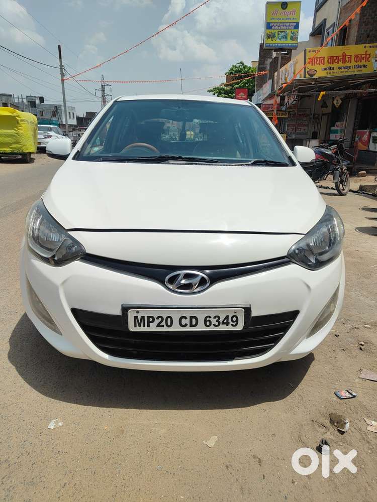 Hyundai I20 Petrol Spotz, 2013, Petrol