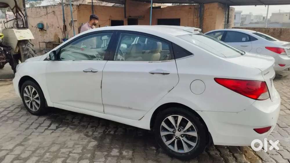 Hyundai Verna 2015 Diesel 125000 Km Driven