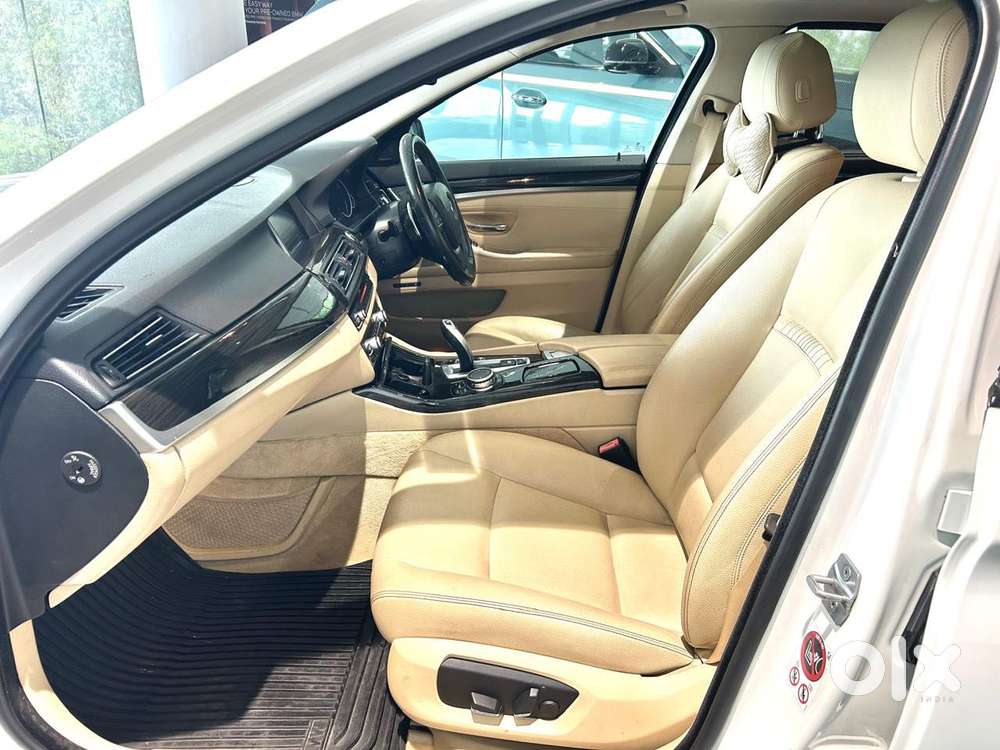 Bmw 5 Series 2.0 520i Luxury Line, 2016, Petrol