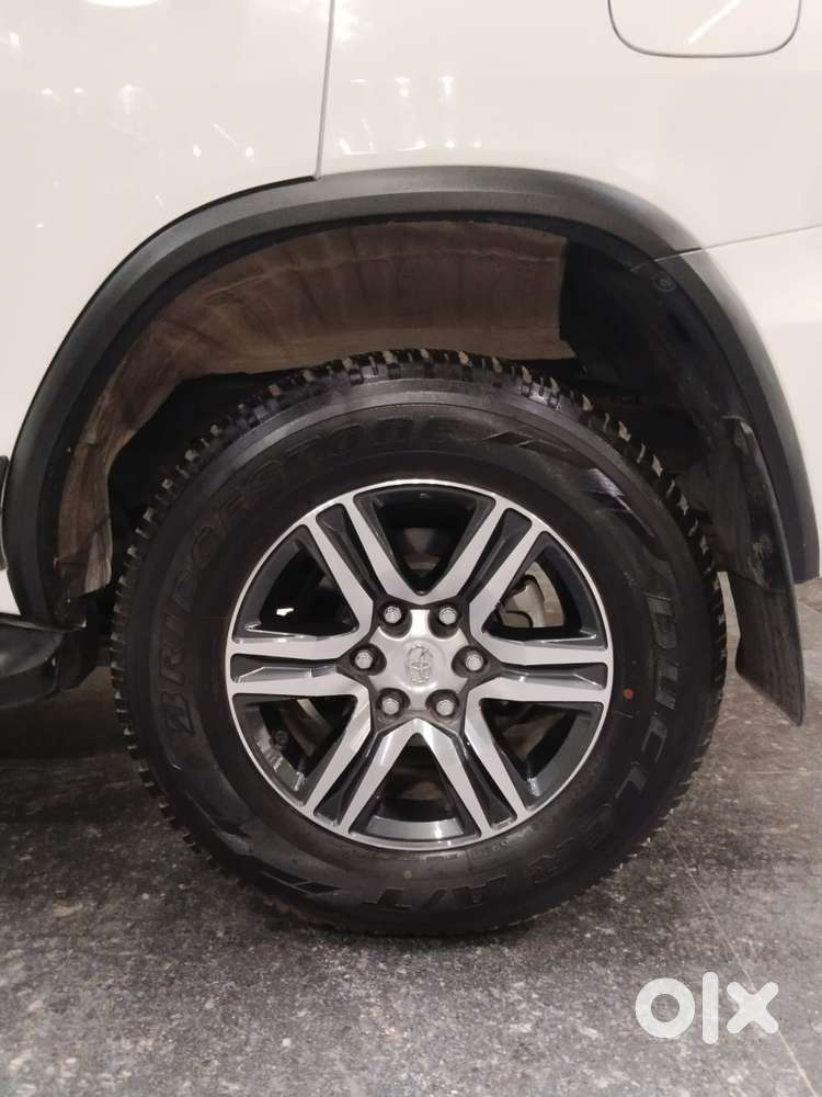 Toyota Fortuner 4x2 At 2.7 Petrol, 2025, Petrol