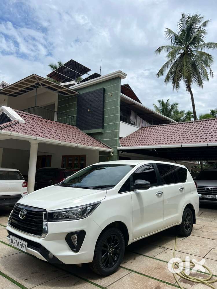 Toyota Innova Crysta 2016-2017 Diesel