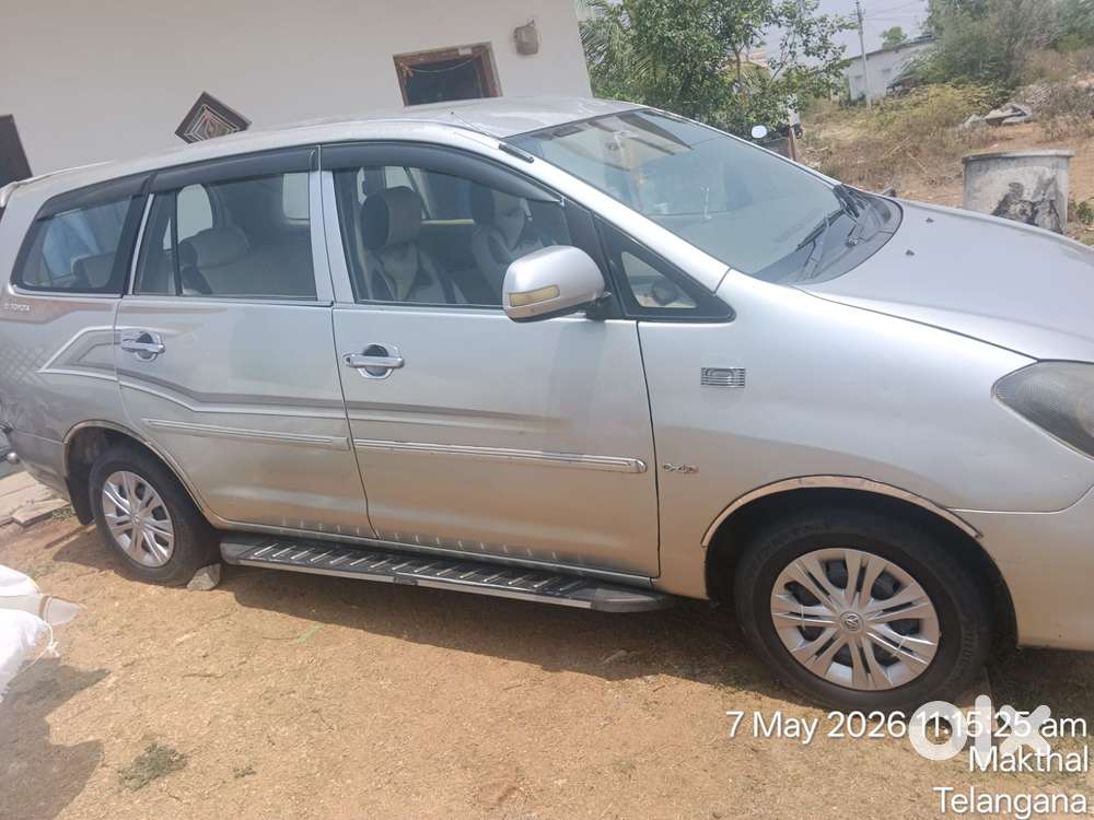 Toyota Innova 2.5 G (diesel) 8 Seater, 2006, Diesel