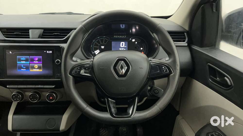 Renault Triber Rxt, 2022, Petrol