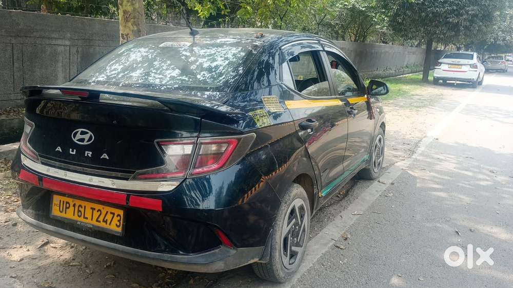 Hyundai Aura 2023 Cng