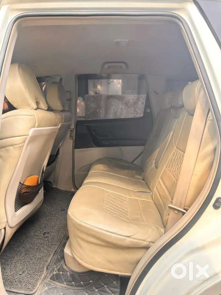 Mahindra Xuv500 2017 Diesel 65000 Km Driven
