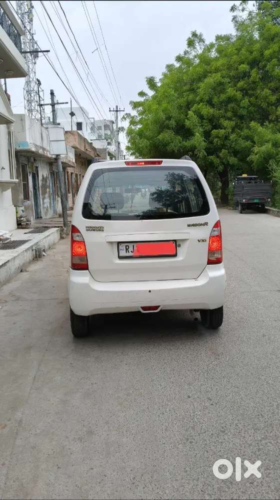 Wagn R With Power Window & Power Starring Well Condition