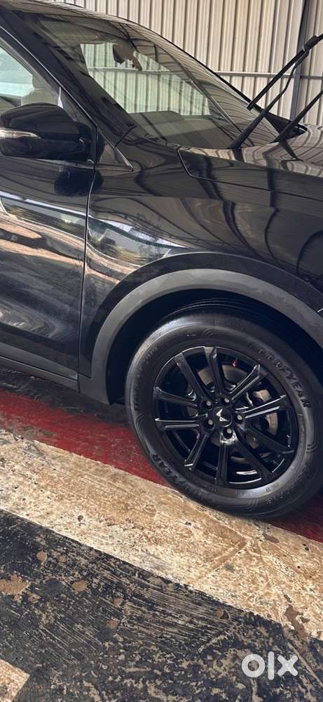 Mahindra Xuv700 Diesel Octorber 2024 Registered 2025