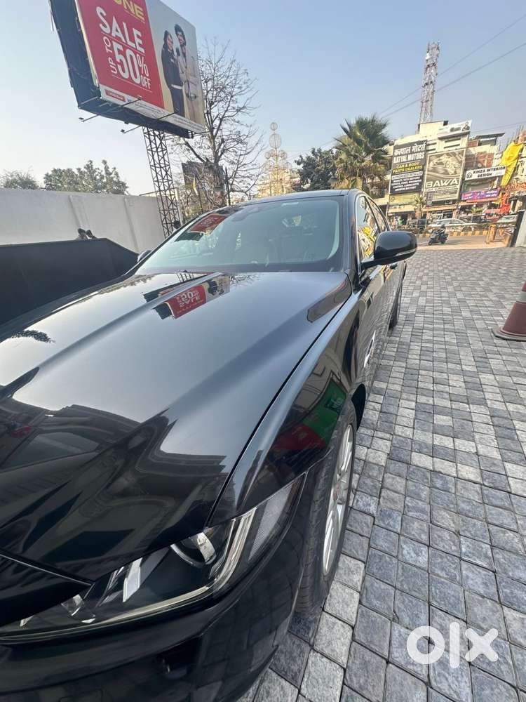 Jaguar Xe 2016 Petrol 27000 Km Driven