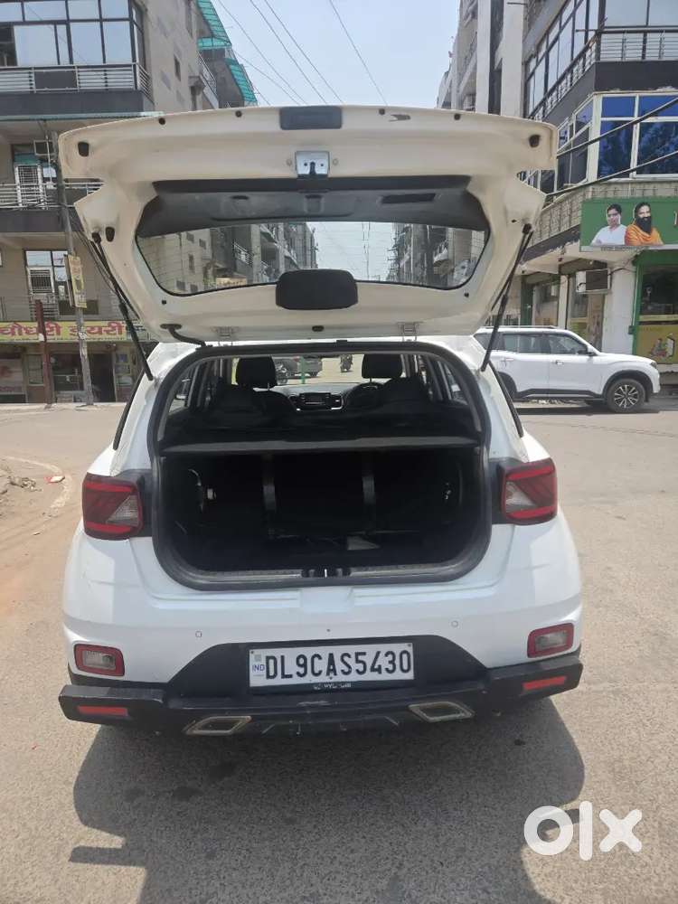 Hyundai Venue 2019 Cng & Hybrids 65000 Km Driven