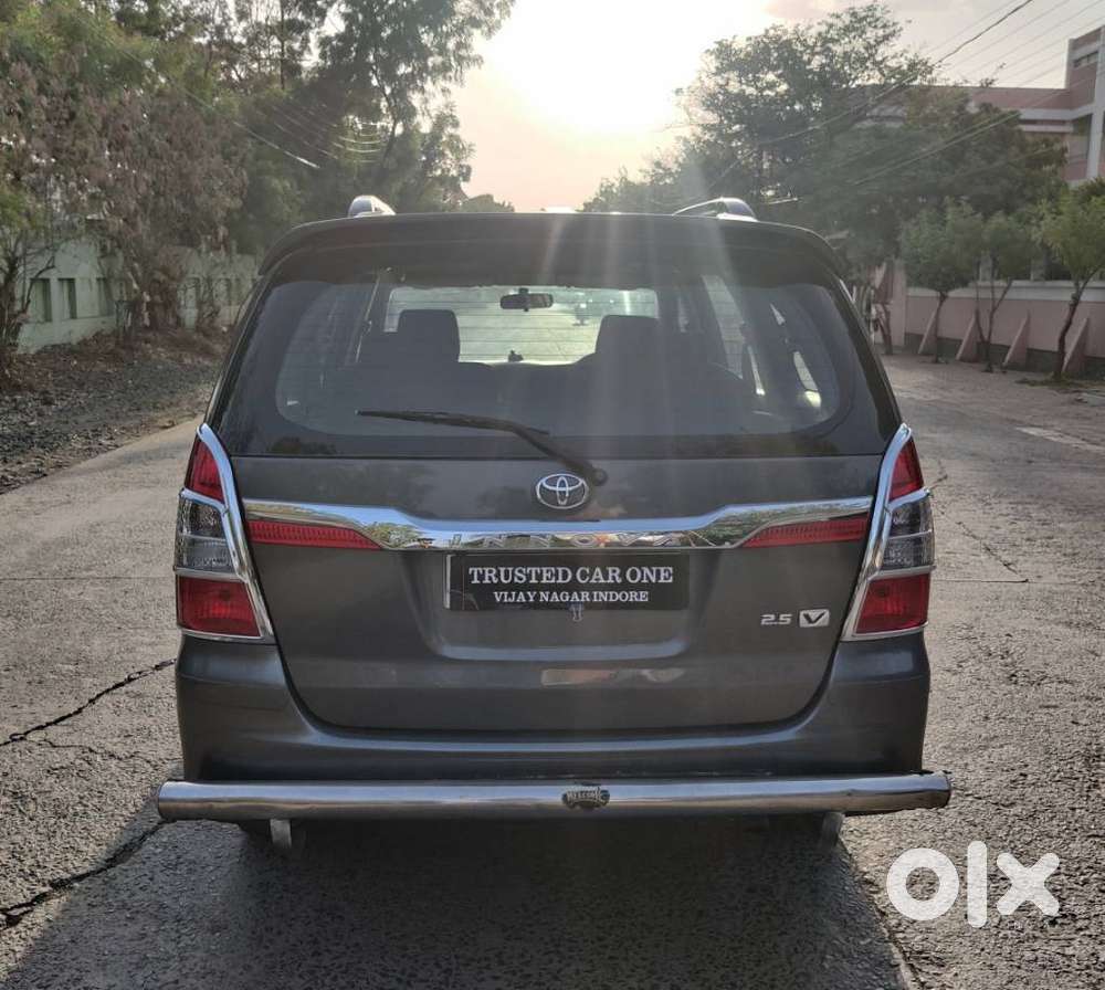 Toyota Innova 2.5 V 8 Str, 2014, Diesel