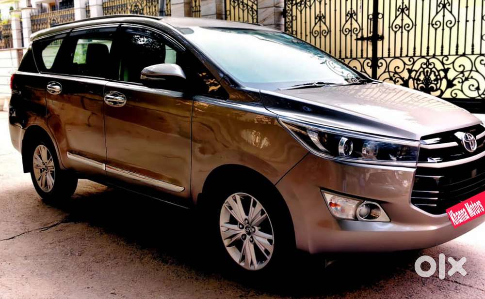 Toyota Innova Crysta 2.4 G Mt 8s, 2018, Diesel