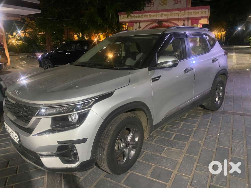 Kia Seltos Silver Colour