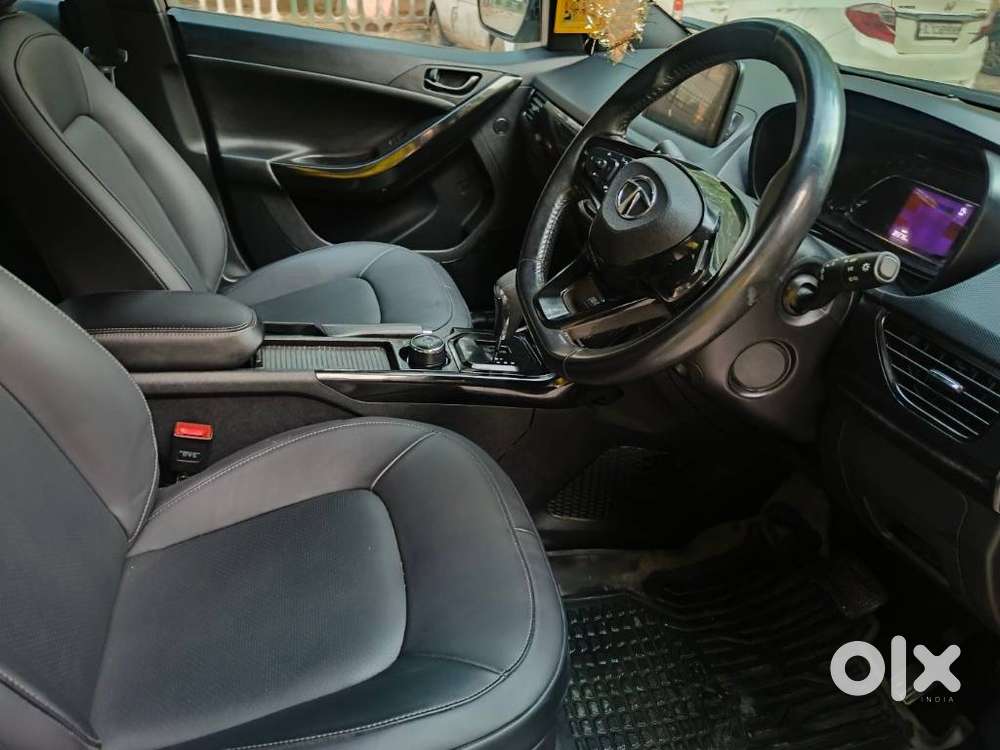 Tata Nexon 1.2 Revotron Xza Plus Hs Dark Edition, 2023, Petrol
