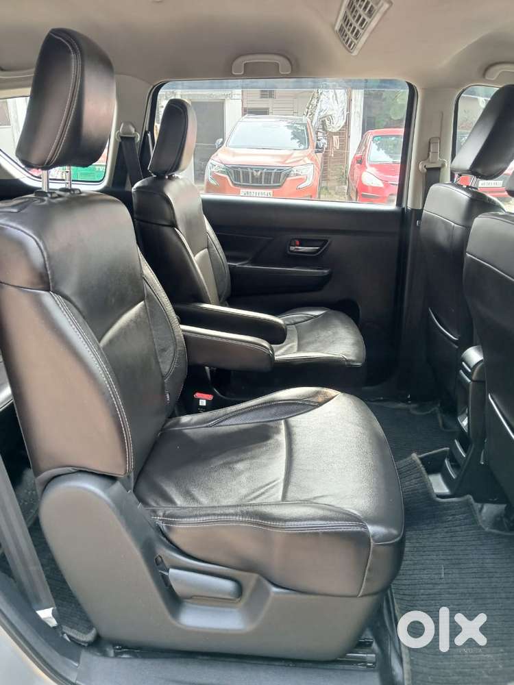 Maruti Suzuki Xl6 1.5 Alpha Mt, 2021, Petrol