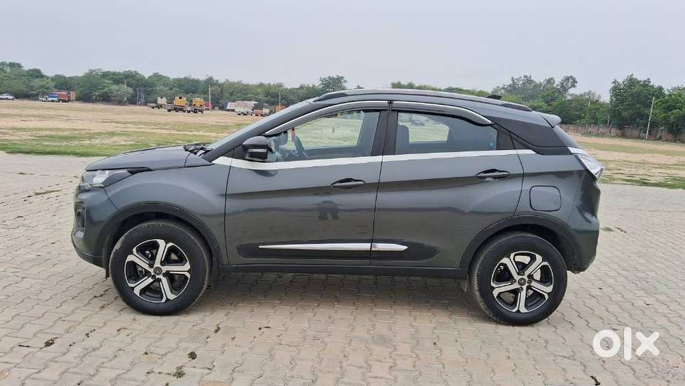 Tata Nexon, 2022, Petrol