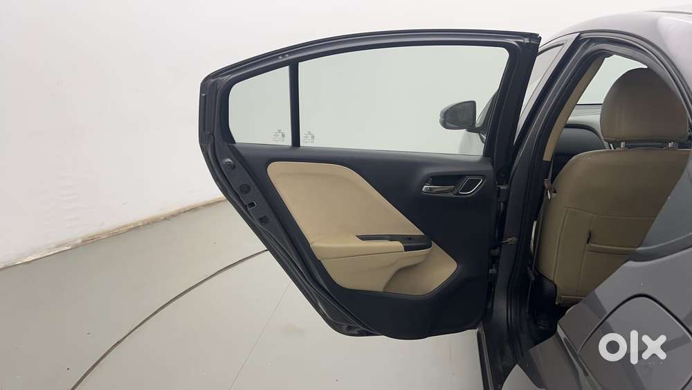 Honda City I-vtec V, 2017, Petrol