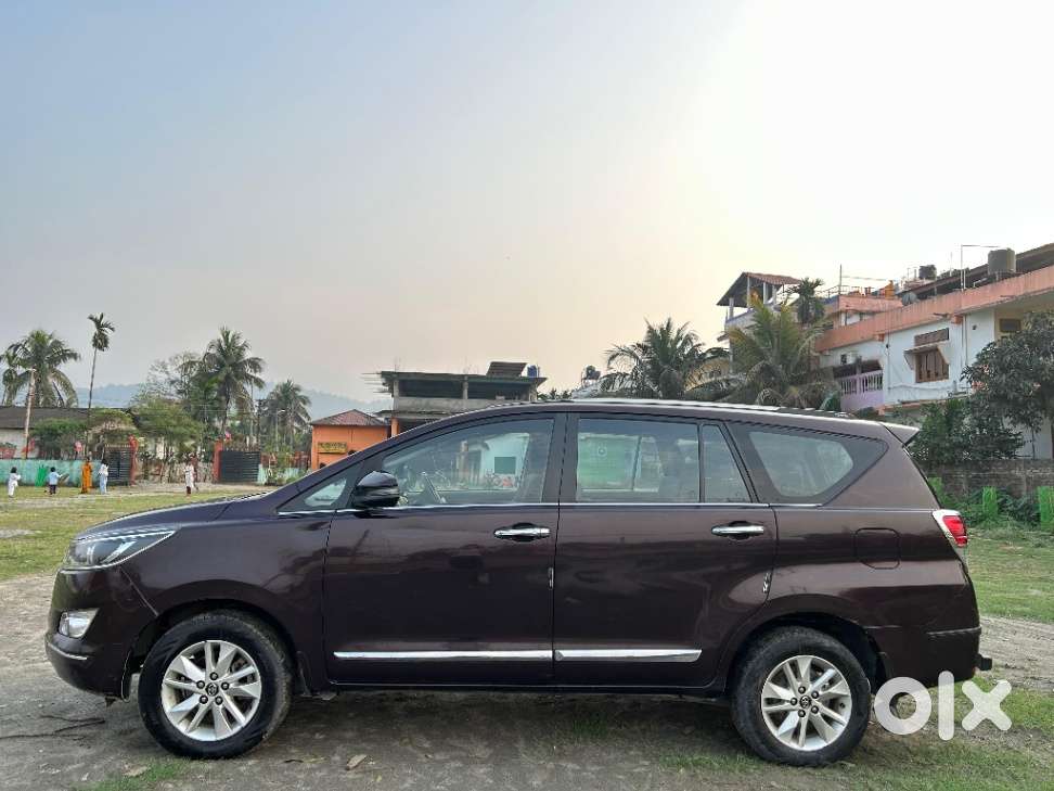 Toyota Innova Crysta 2.4 V 7 Str, 2018, Diesel