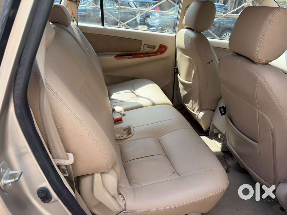 Toyota Innova 2.5 G (diesel) 8 Seater Bs Iv, 2009, Diesel