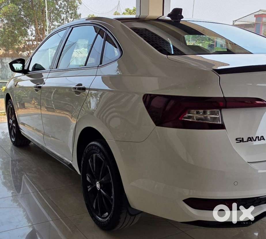 Skoda Slavia Ambition Plus 1.0 Tsi Mt, 2024, Petrol