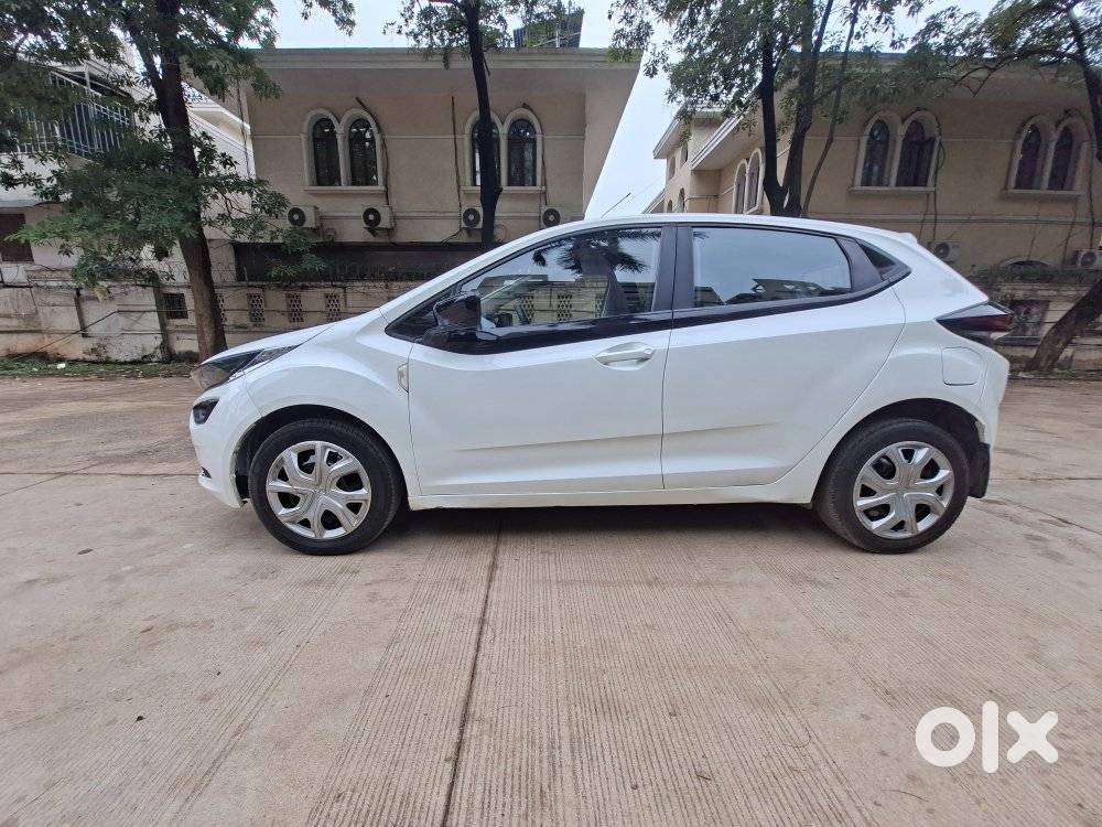 Tata Altroz 1.2 Xm, 2022, Petrol