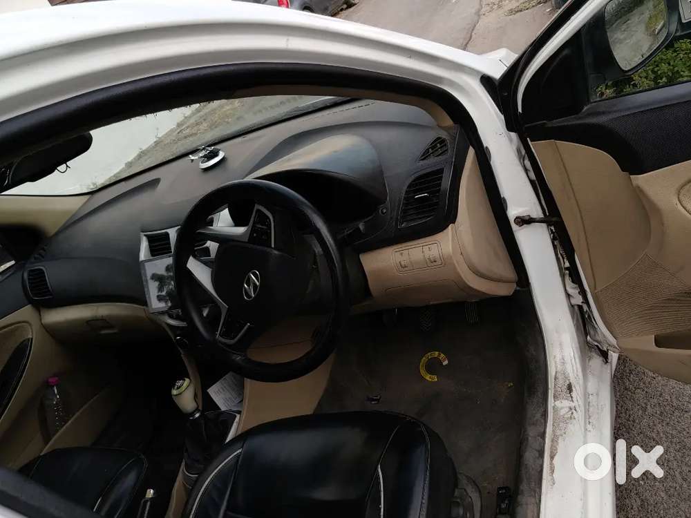 Hyundai Verna 1.6 S Crdi 2012 Diesel Manual