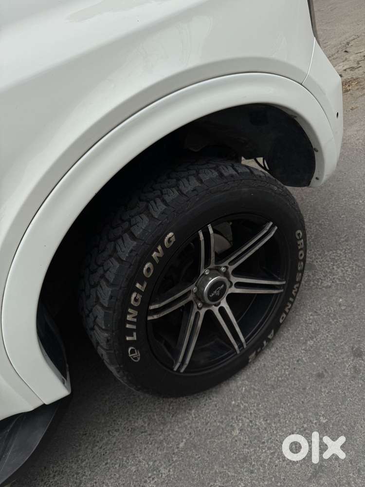 Ford Endeavour 3.2 Titanium At 4x4, 2016, Diesel