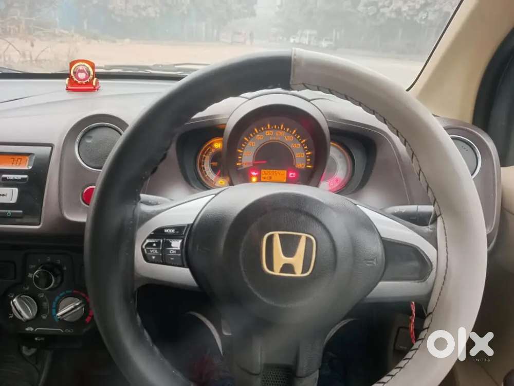 Honda Brio 2012 Petrol Well Maintained