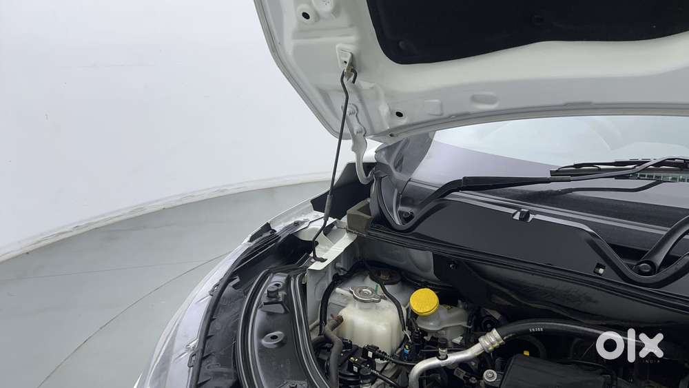 Nissan Magnite 1.0 Xv, 2021, Petrol