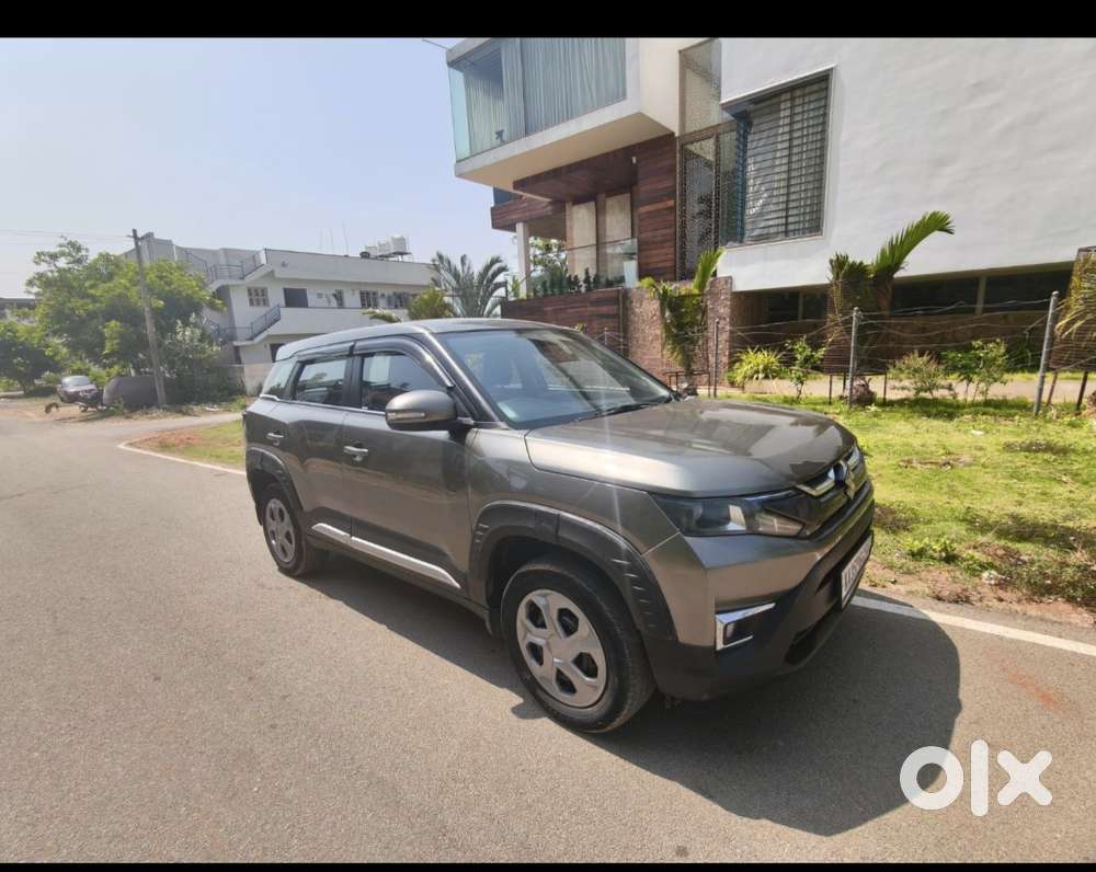 Maruti Suzuki Brezza 1.5 Vxi At Smart Hybrid, 2022, Petrol
