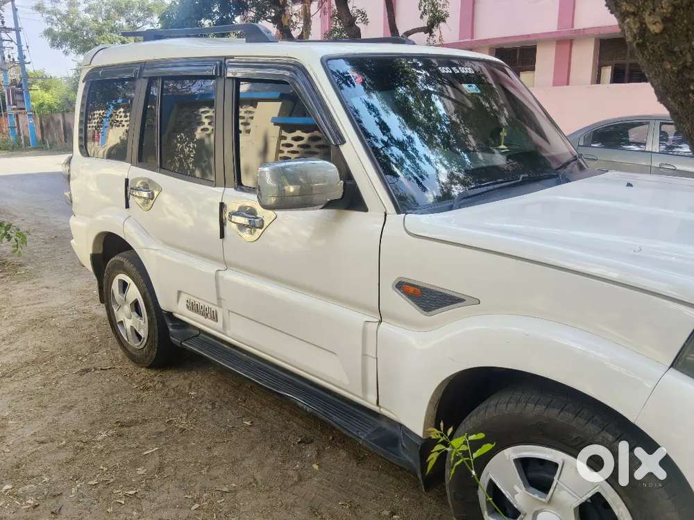 Mahindra Scorpio Classic 2016 Diesel 83000 Km Driven